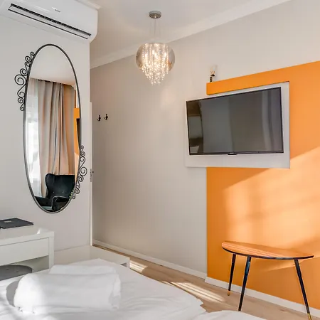 Piano Guest house