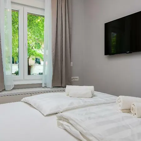 Piano Guest house 4*