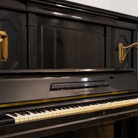 Guest house Piano